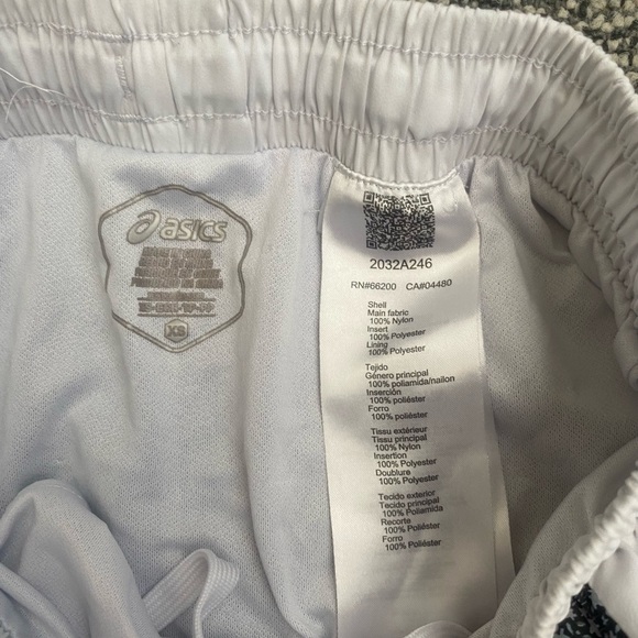 Asics Black and White Athletic Shorts - Picture 4 of 4